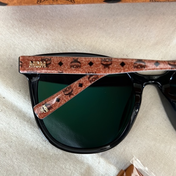 MCM WOMENS SUNGLASSES main image 5